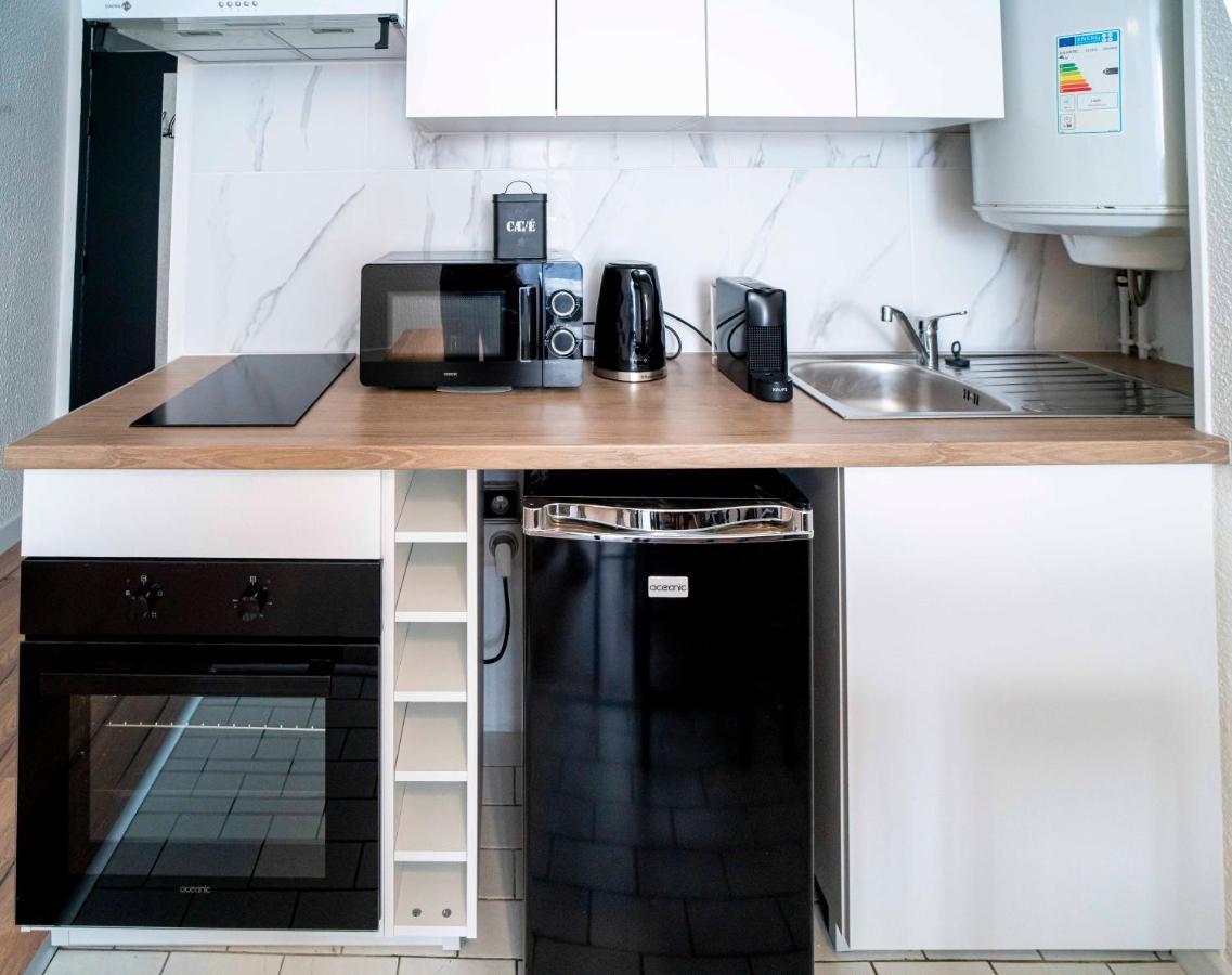 Onloc - Appart Reveil Proche Halles Avec Parking ポー エクステリア 写真